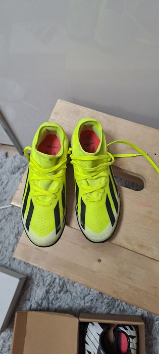 Детски обувки за футбол