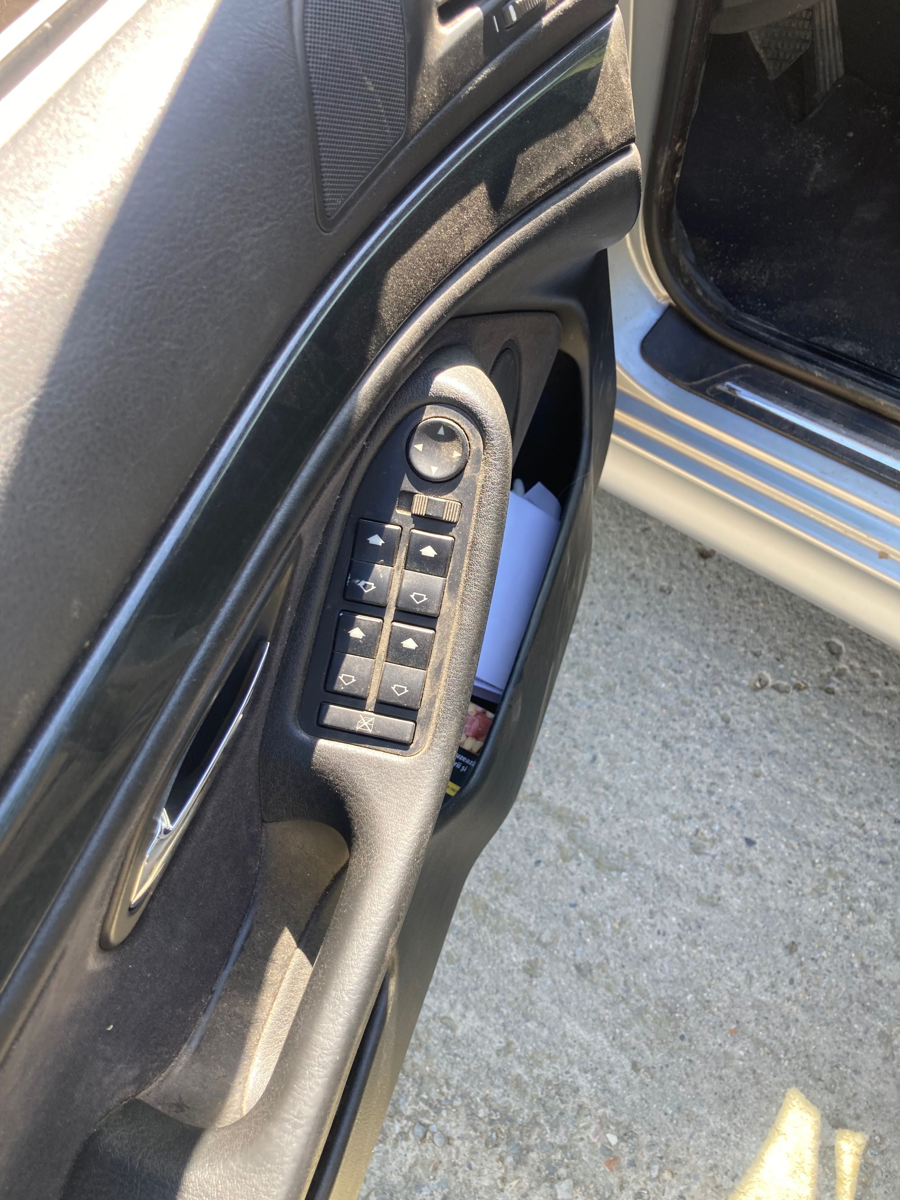 Vând sau schimb bmw e39, citi descrierea