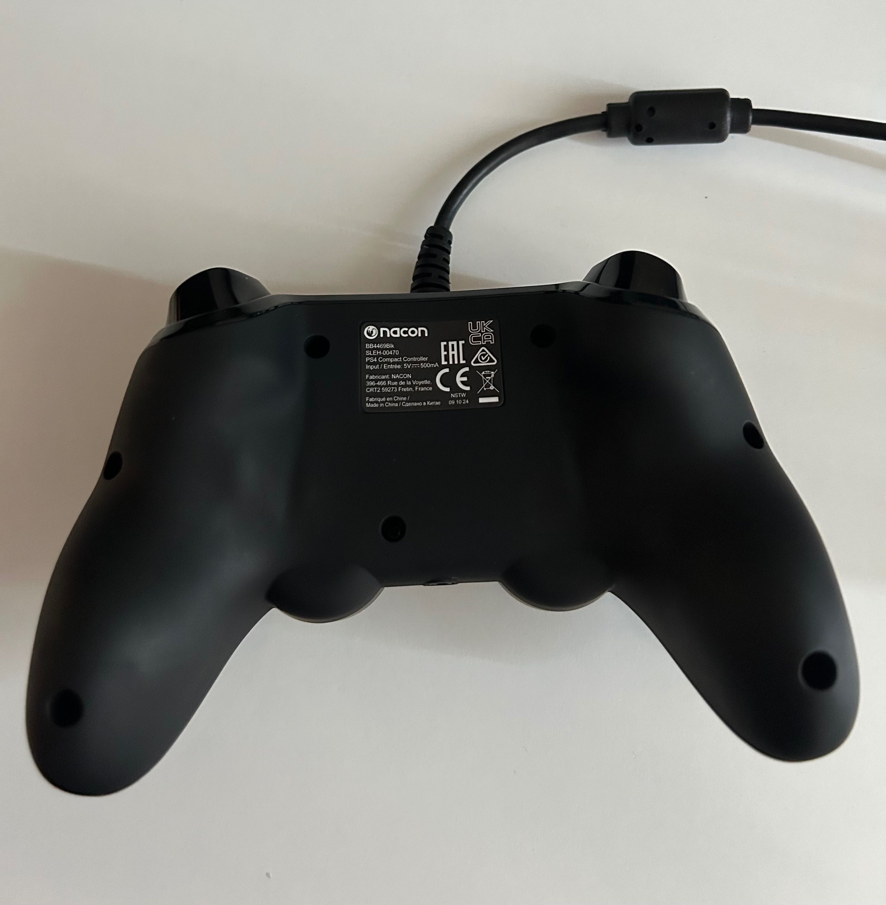Жичен геймпад Nacon Wired Compact Controller, Черен