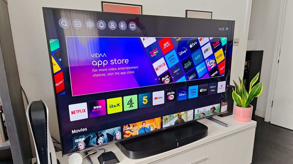 Smart TV ULED - MINI LED Hisense U6KQ model 2024, 65 inchi - 165 cm 4K