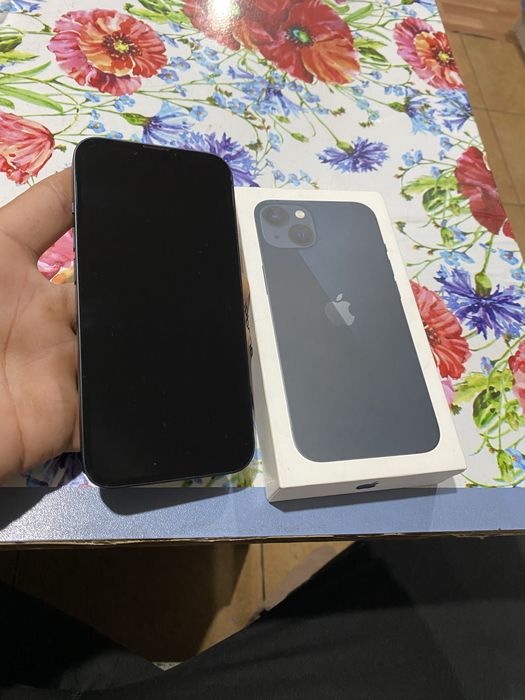 Продам Айфон 13 в Идиальном состояний