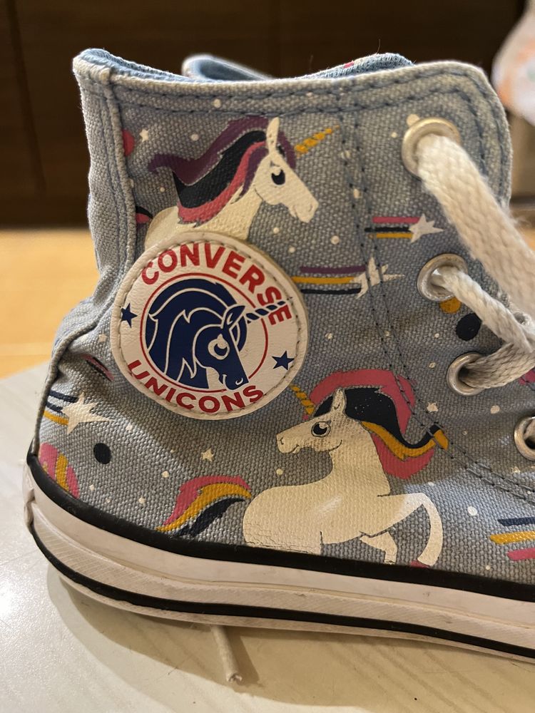 Кецове с еднорози Converse