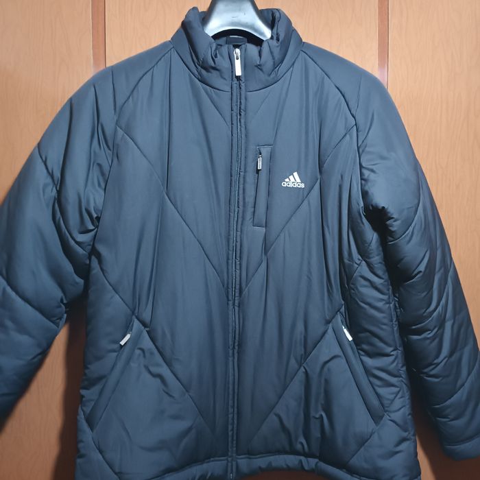 Дамско зимно яке"АДИДАС"