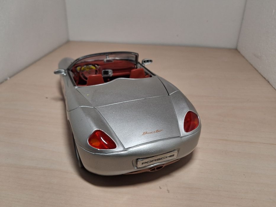 Porsche 1:18 maisto