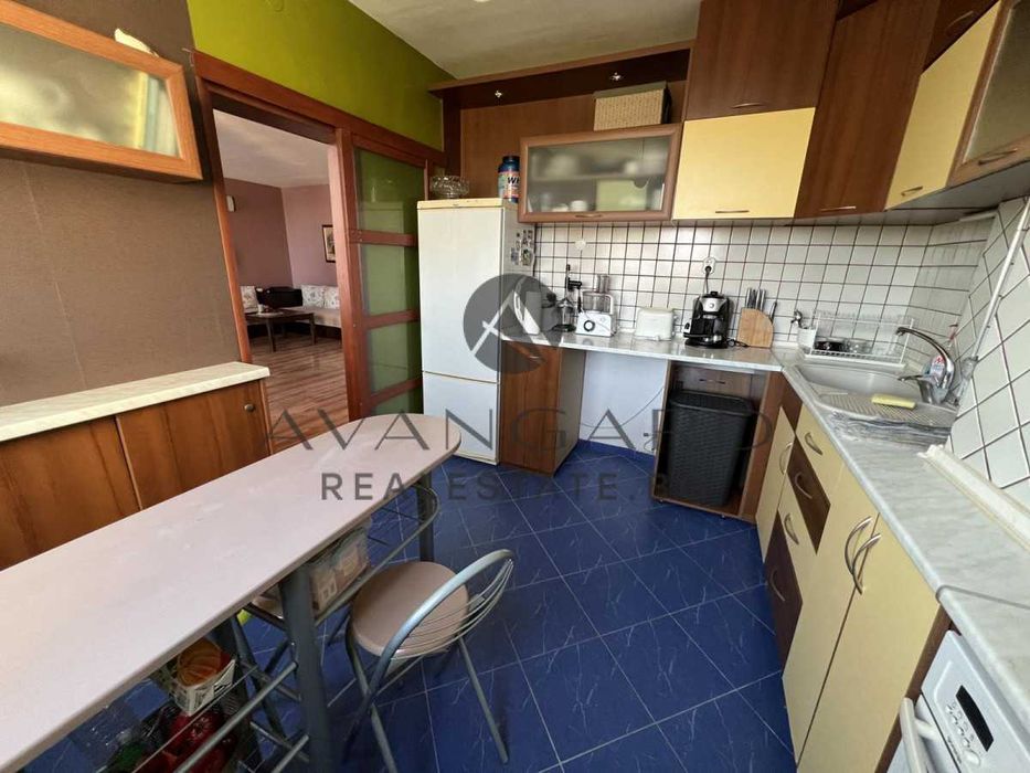 Продава се Тристаен апартамент в Пловдив, Тракия - 91 кв.м за 1726 €/кв.м - Снимка #3