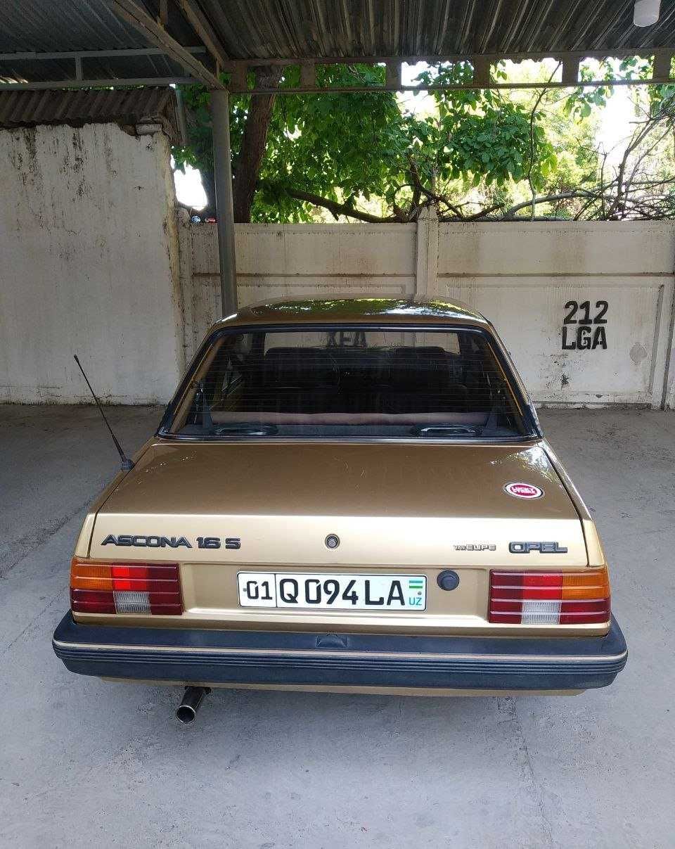 Продаю автомобиль Опель Аскона 1983г
