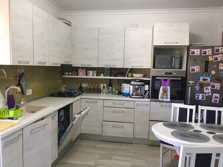 Proprietar,vând casă individuală pe parter, mobilată -Mosnita