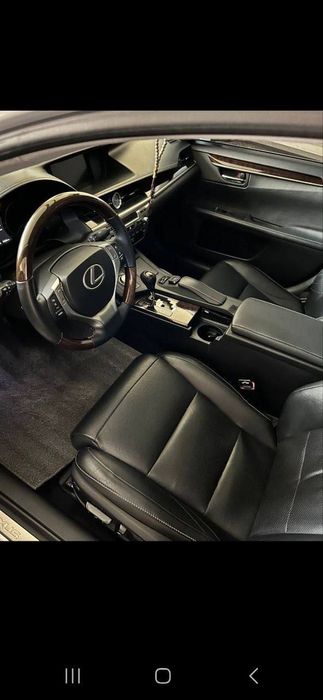 Lexus ES 250 продается