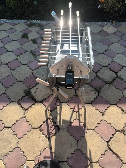 Gratar rotativ Cipru