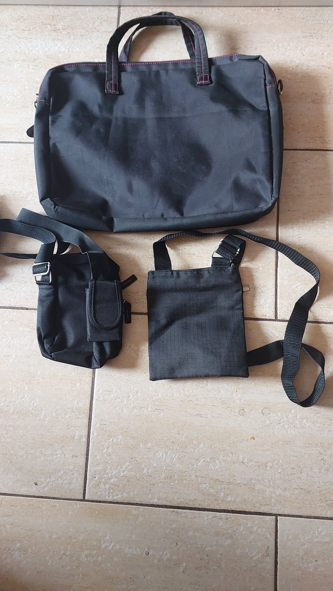 Borsete din material textil