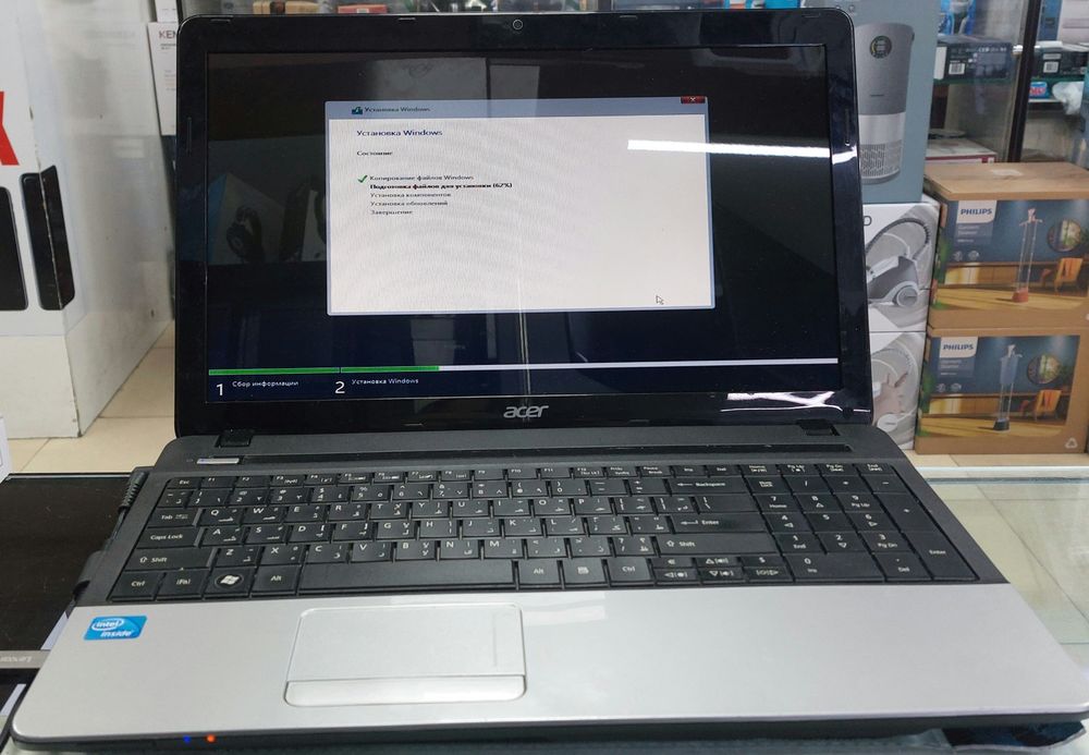 Acer Intel celeron B815 DDR 4Gb SSD 120Gb HDD320Gb