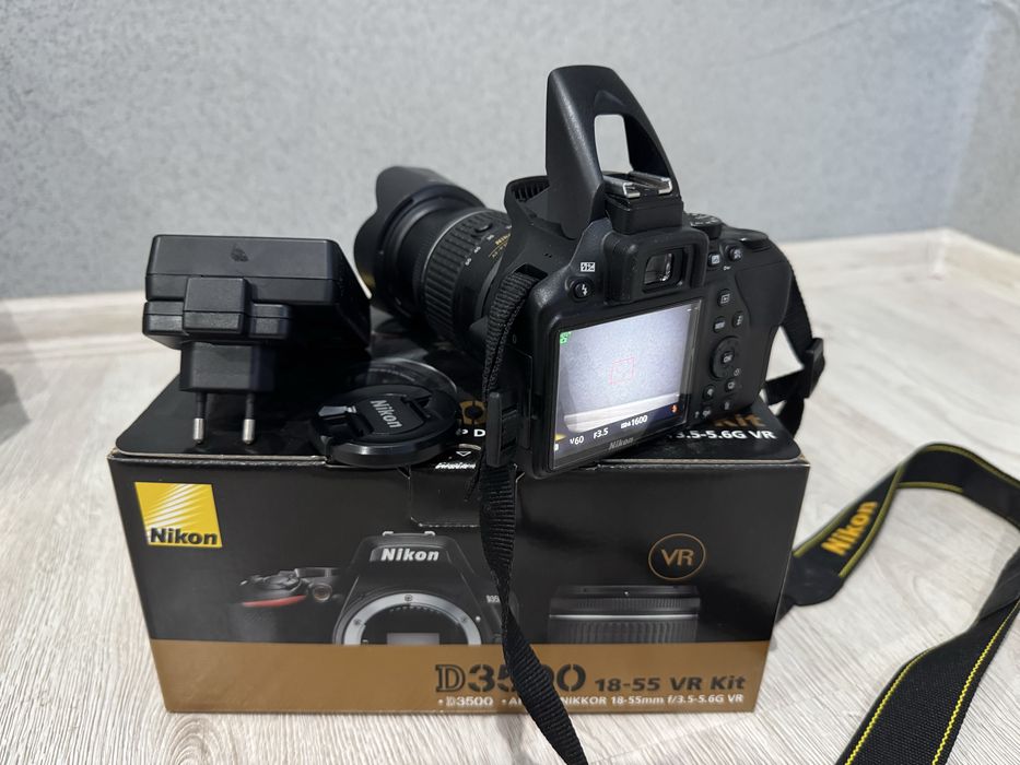 Фотоапарат Nikon D3500