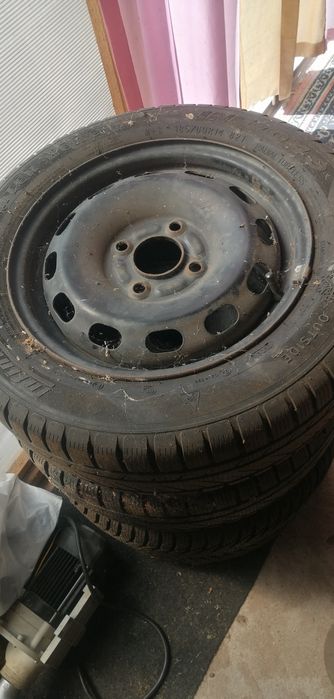 Jante otel Ford Fusion cu cauciucuri iarna pe 14