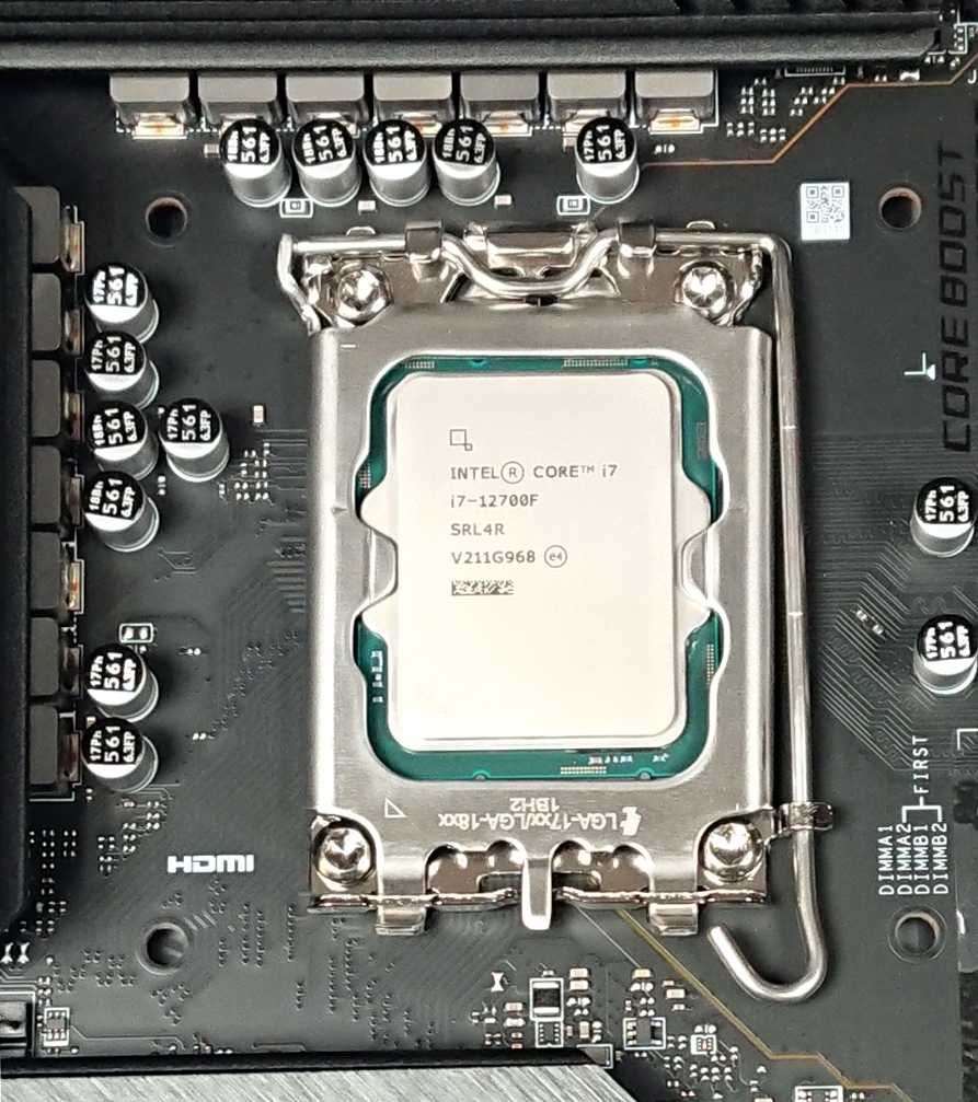 Процесор Intel Core i7-12700F в Гаранция ! LGA1700