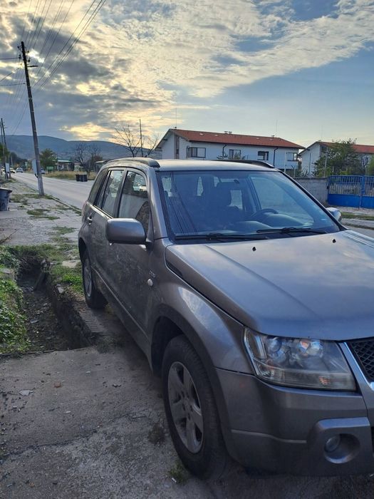Джип Сузуки Гранд витара