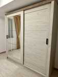 Dulap dormitor Kent, stejar alb + stejar gri, 223x67x226,5