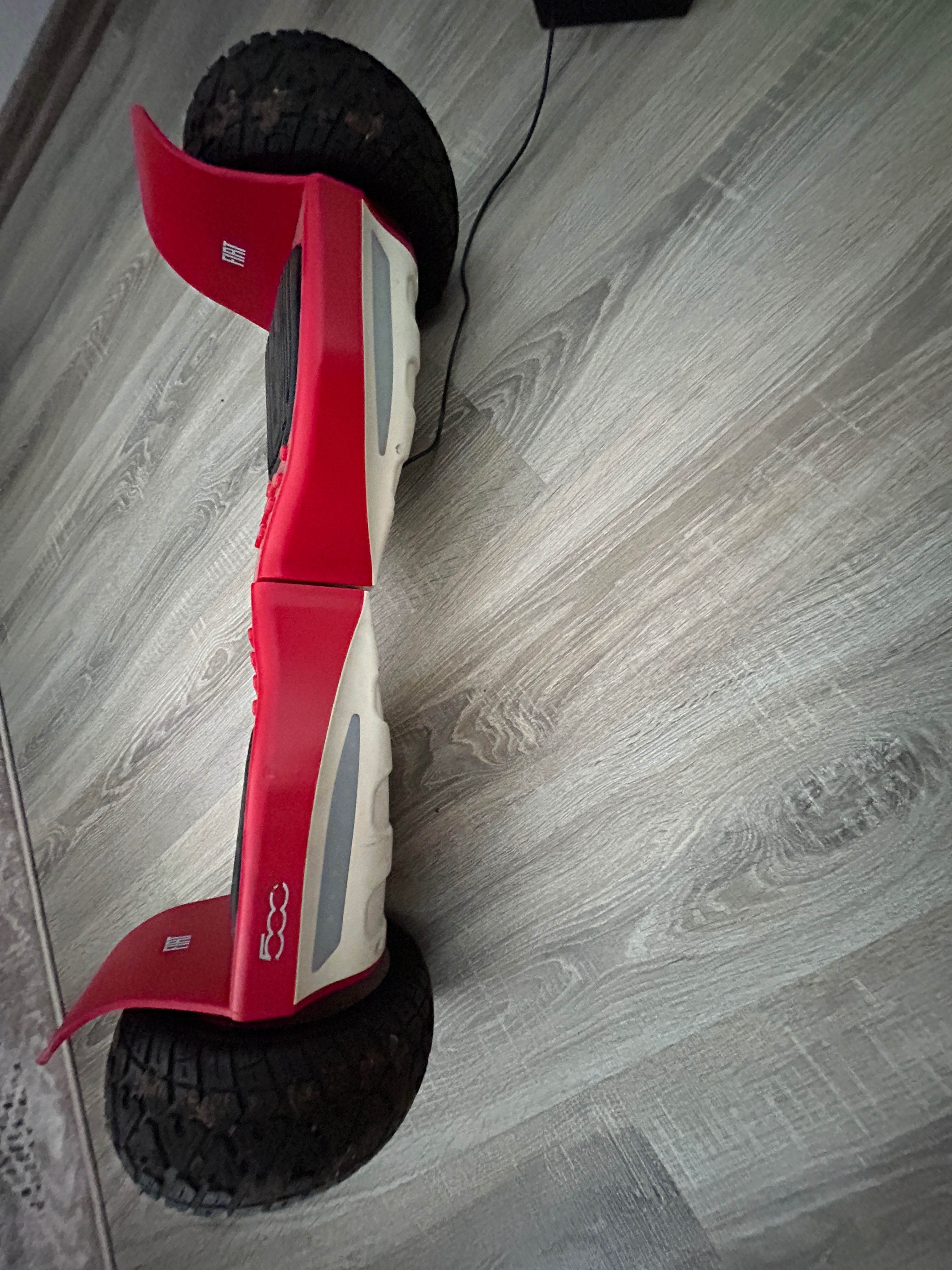 Vând hoverboard Fiat 500