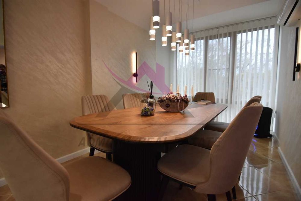 Ексклузивен -тристаен -Ален Мак