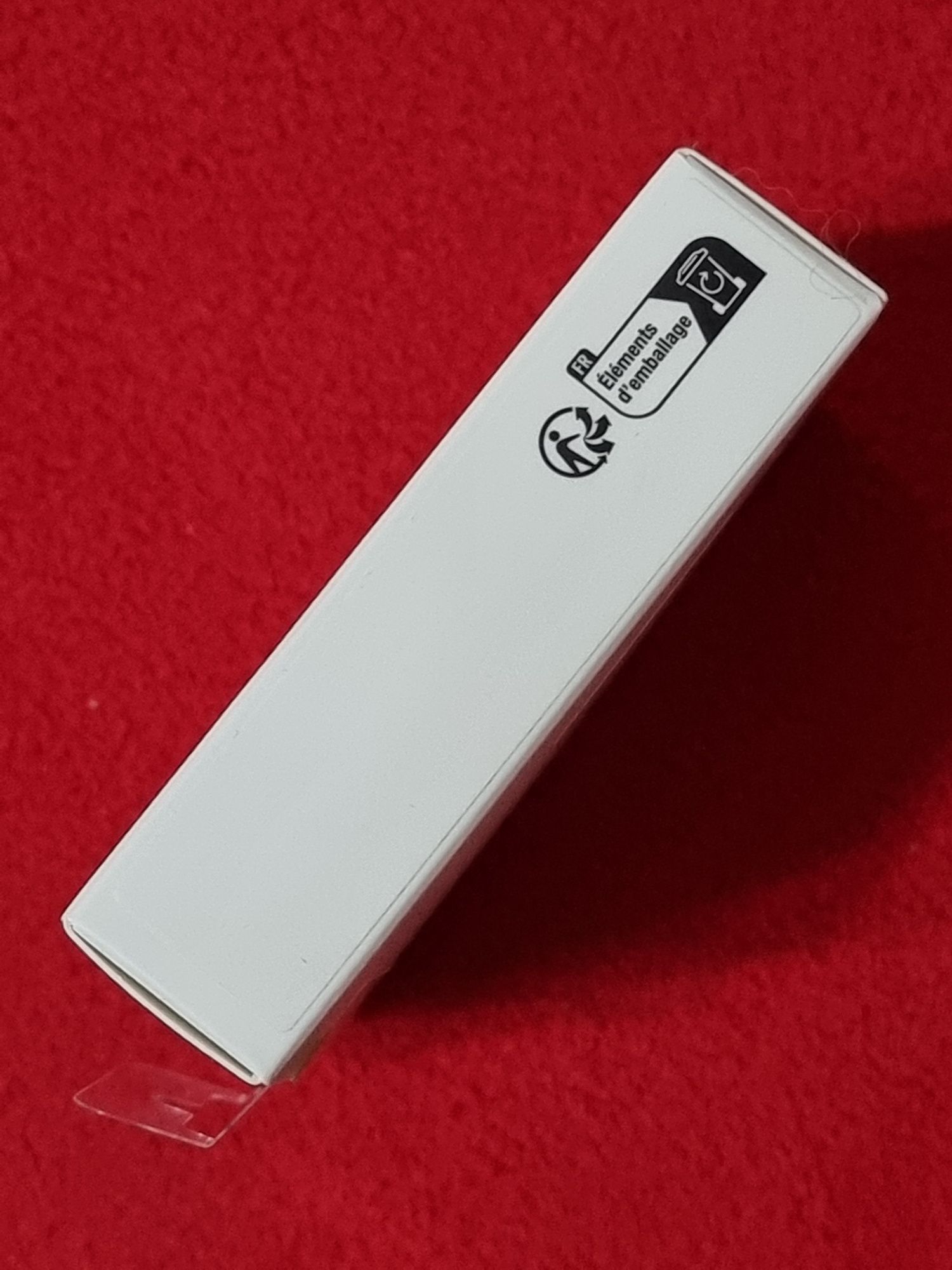 Cablu Apple USB - C, Nou Sigilat, Original.  Pret fix 100 lei.