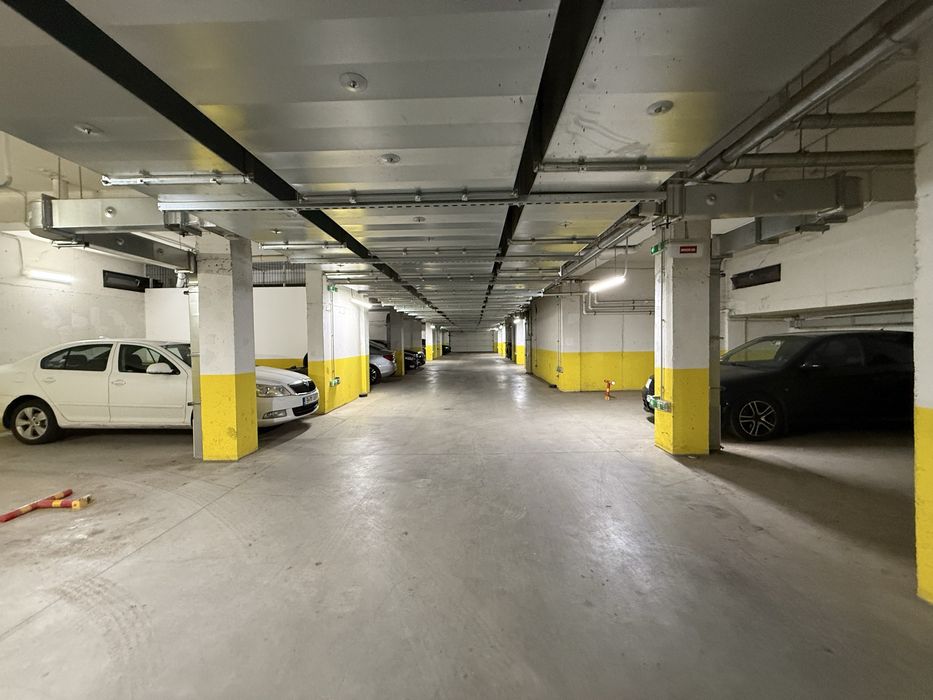 Loc de parcare in garaj subteran (Prelungirea Ghencea)