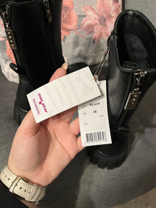 Чисто нови боти 38 номер