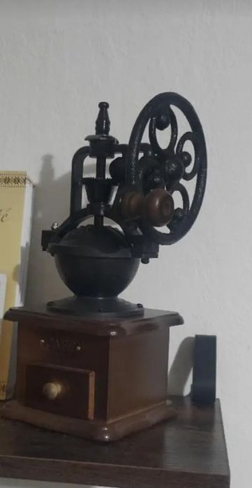 Râșniță de cafea manuala vintage