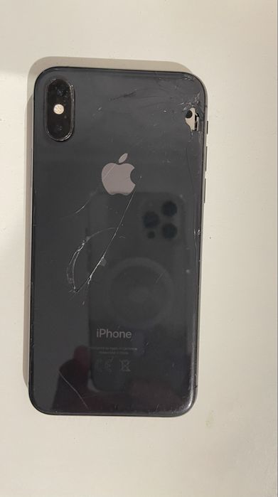 Продам Iphone xs 64g черный
