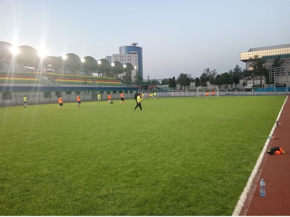 Futbol Polya 65m x 36m