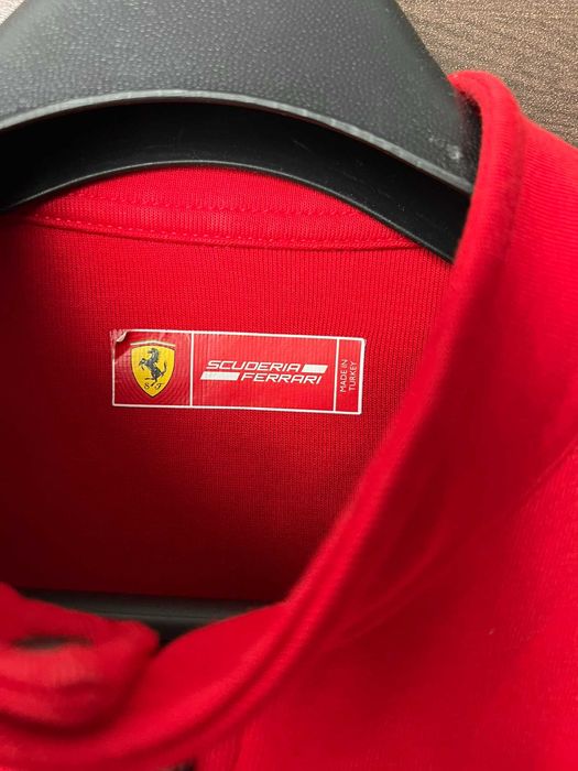 Jacheta sport/ bluza Ferrari editie limitata