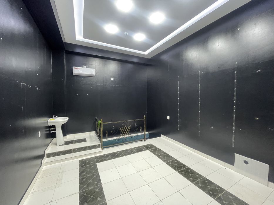 Magazin arendaga beriladi 25*25 kv podvali bilan