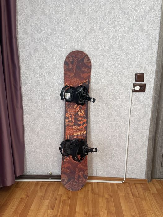 Placa snowboard 137 cm nitro cu legaturi