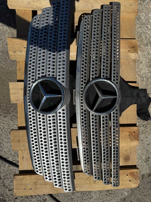 Grila Centrala Mercedes C Class Coupe W203