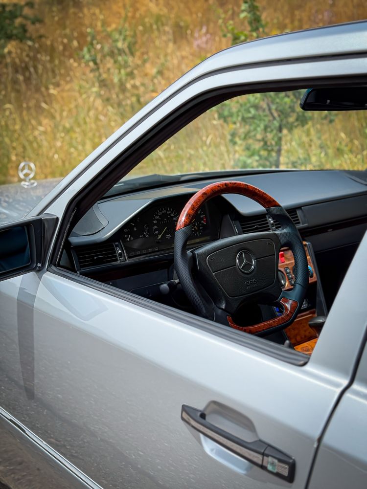 Mercedes benz w124 e320