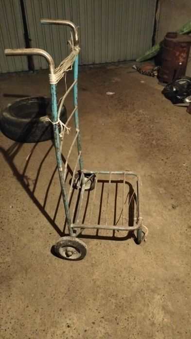 Продам тачку советская для перевозки вещей, каробок, бытовой техники