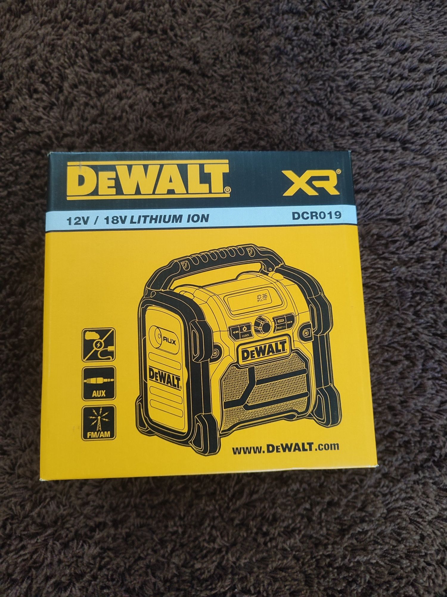 Dewalt radio dcr019