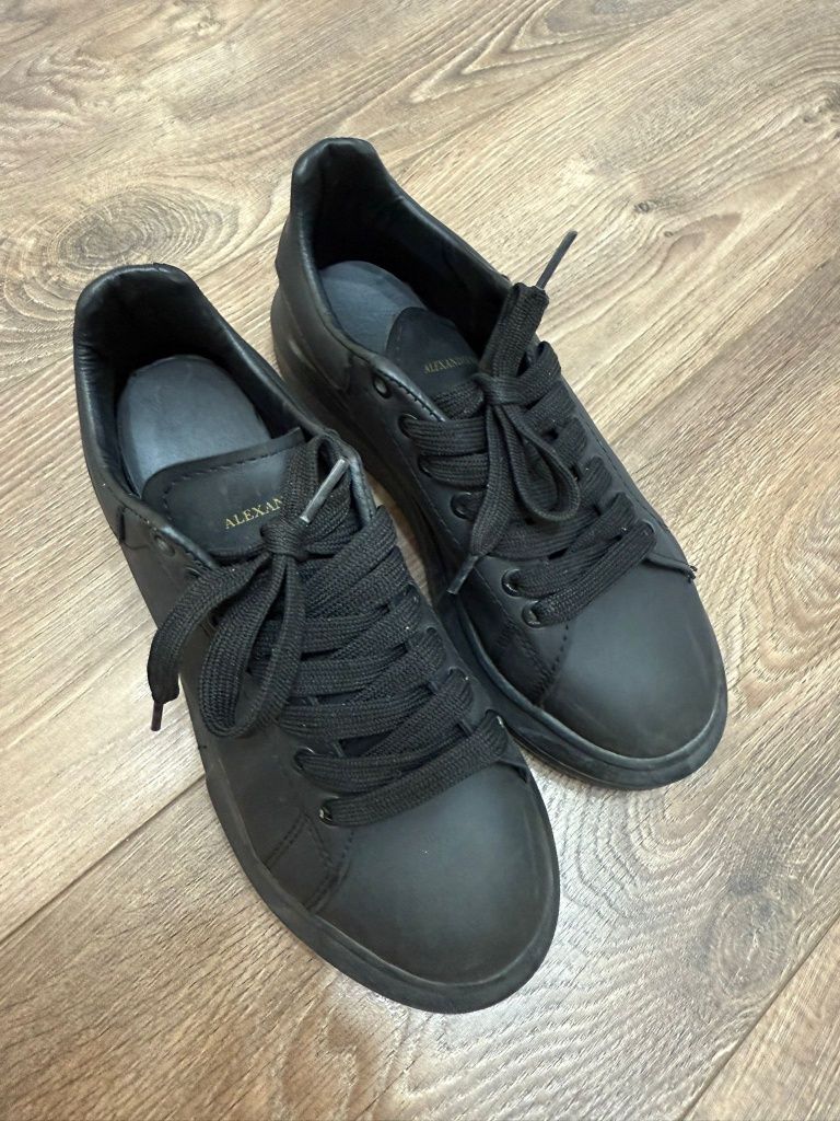 Продавам кецове Gucci Mcqueen Puma