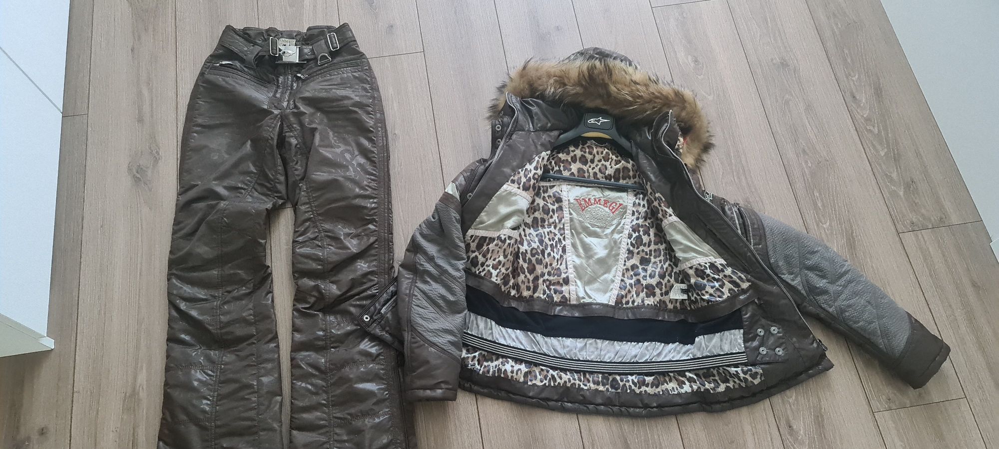 Vand costum de schi dama Emmegi