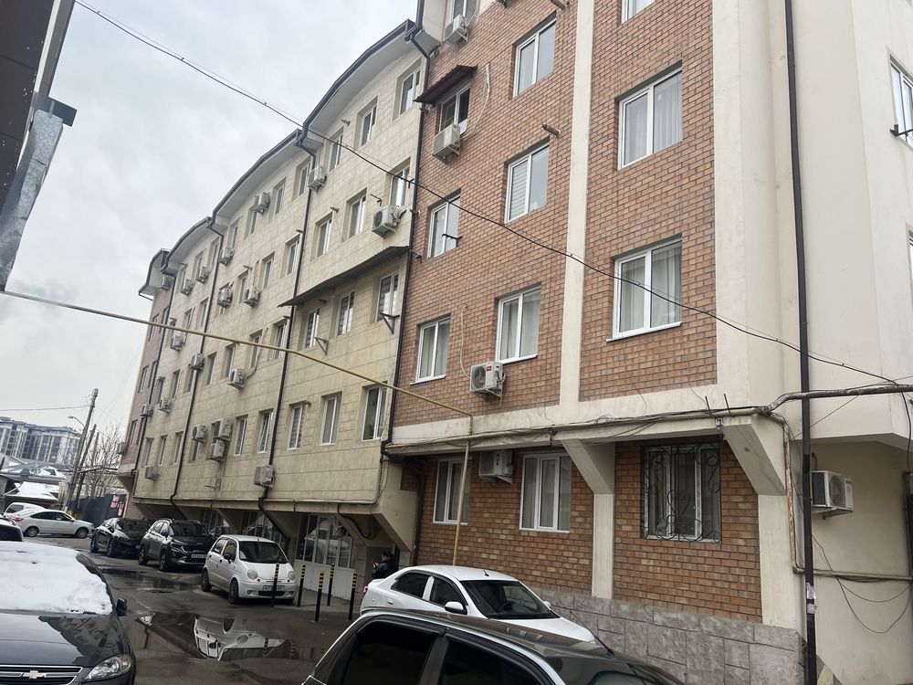 Срочно продаеться квартира 3 комнаты 86 kv m