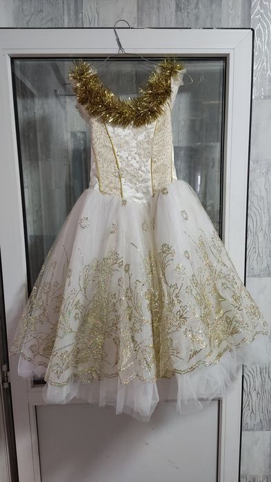 Платье феи с крыльями пышное для девочки