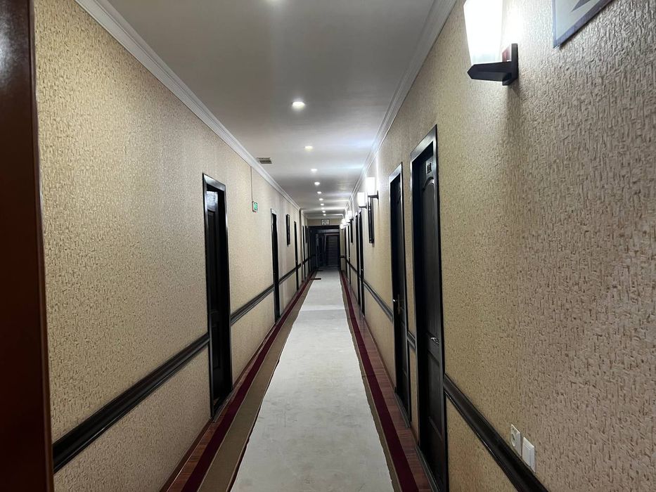 ТАЙЕР БИЗНЕС СОТИЛАДИ: Андижон шахар марказида Мехмонхона