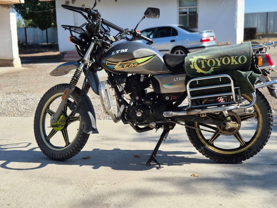 Мотоцикл ЛТМ-200