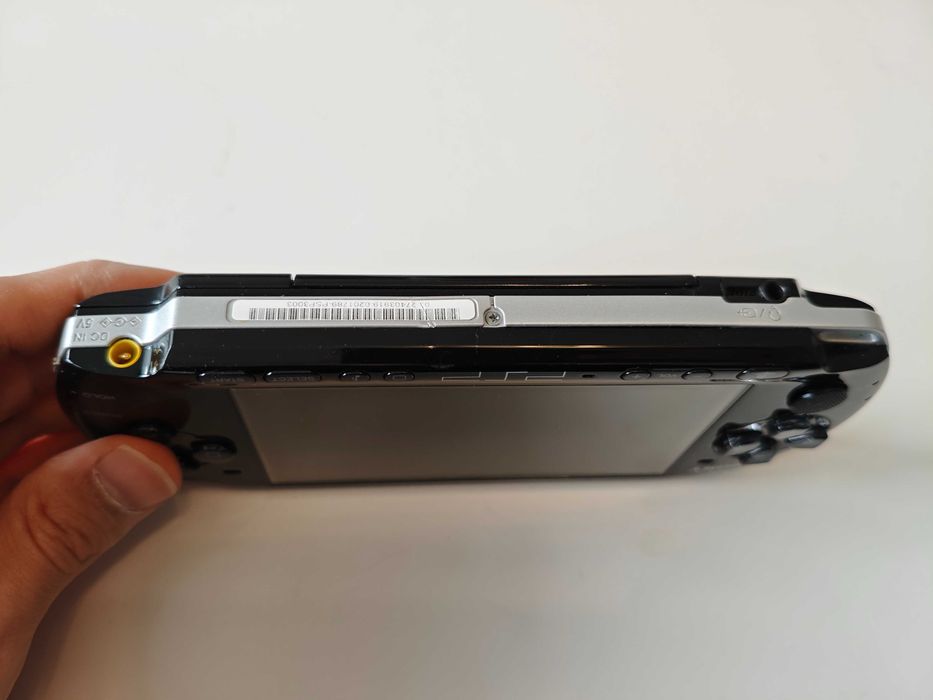 Sony PSP 3000 - Качени много игри