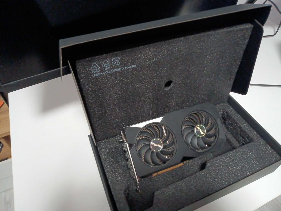 Видеокарта ASUS Radeon RX6600