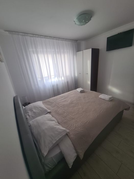 Inchiriere apartament 2 camere decomandat