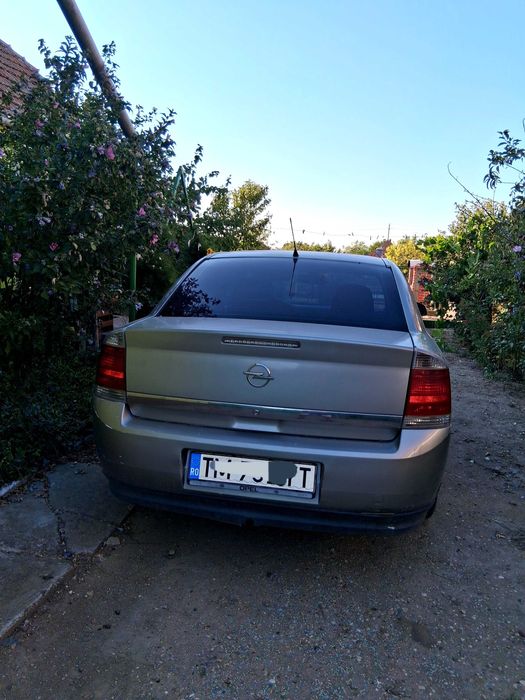 Vând Opel Vectra 2004