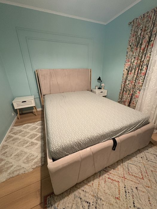 Pat dublu tapitat 140x200, plus saltea,cu somiera si spatiu depozitare