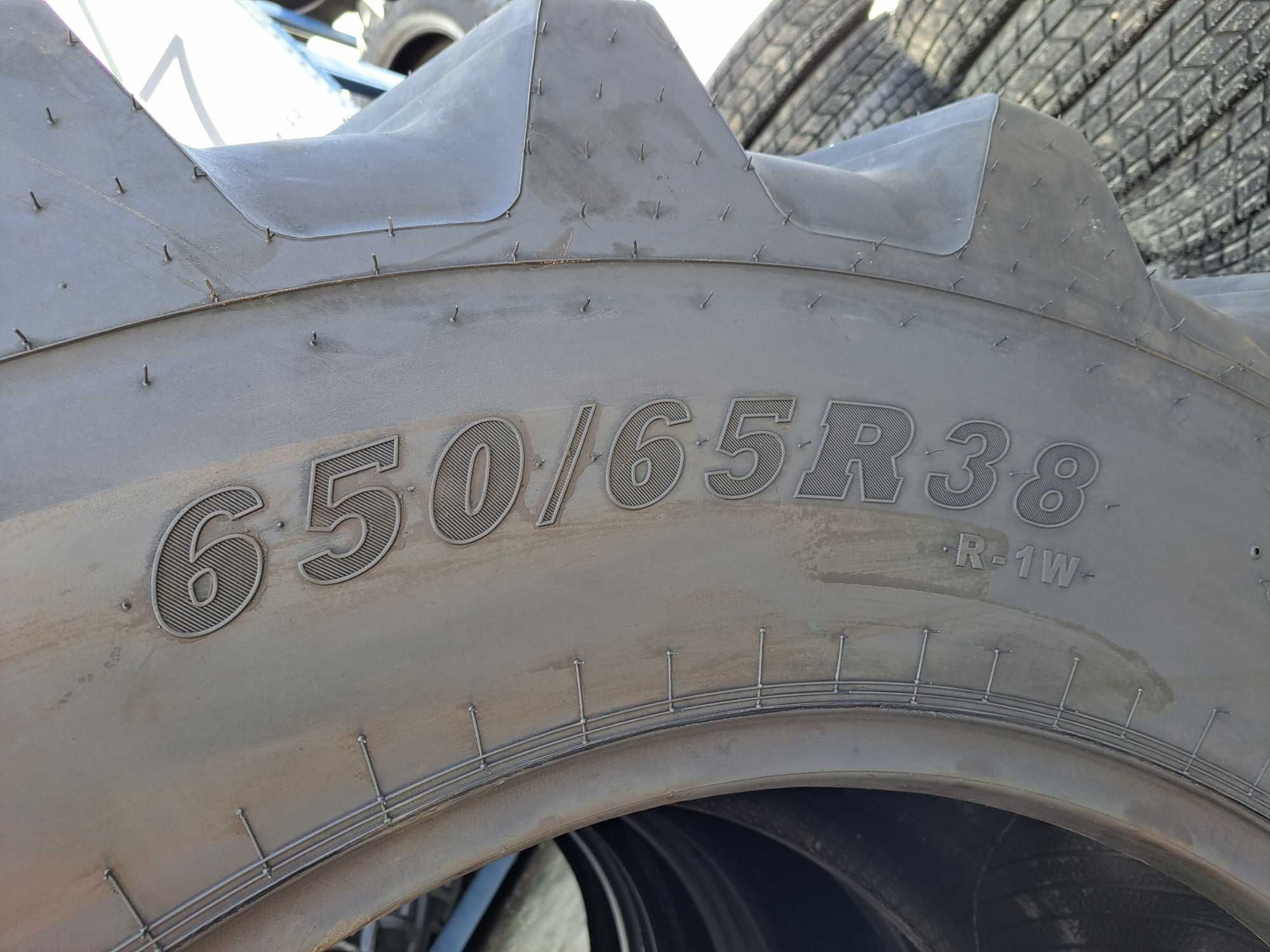 Cauciucuri noi 650/65R38 marca MRL anvelope radiale TRACTOR CASE