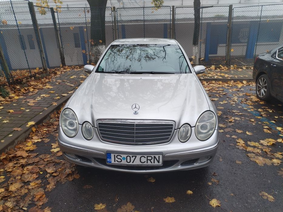 Vând Mercedes Benz E class din 2005, motor 2,2 diesel