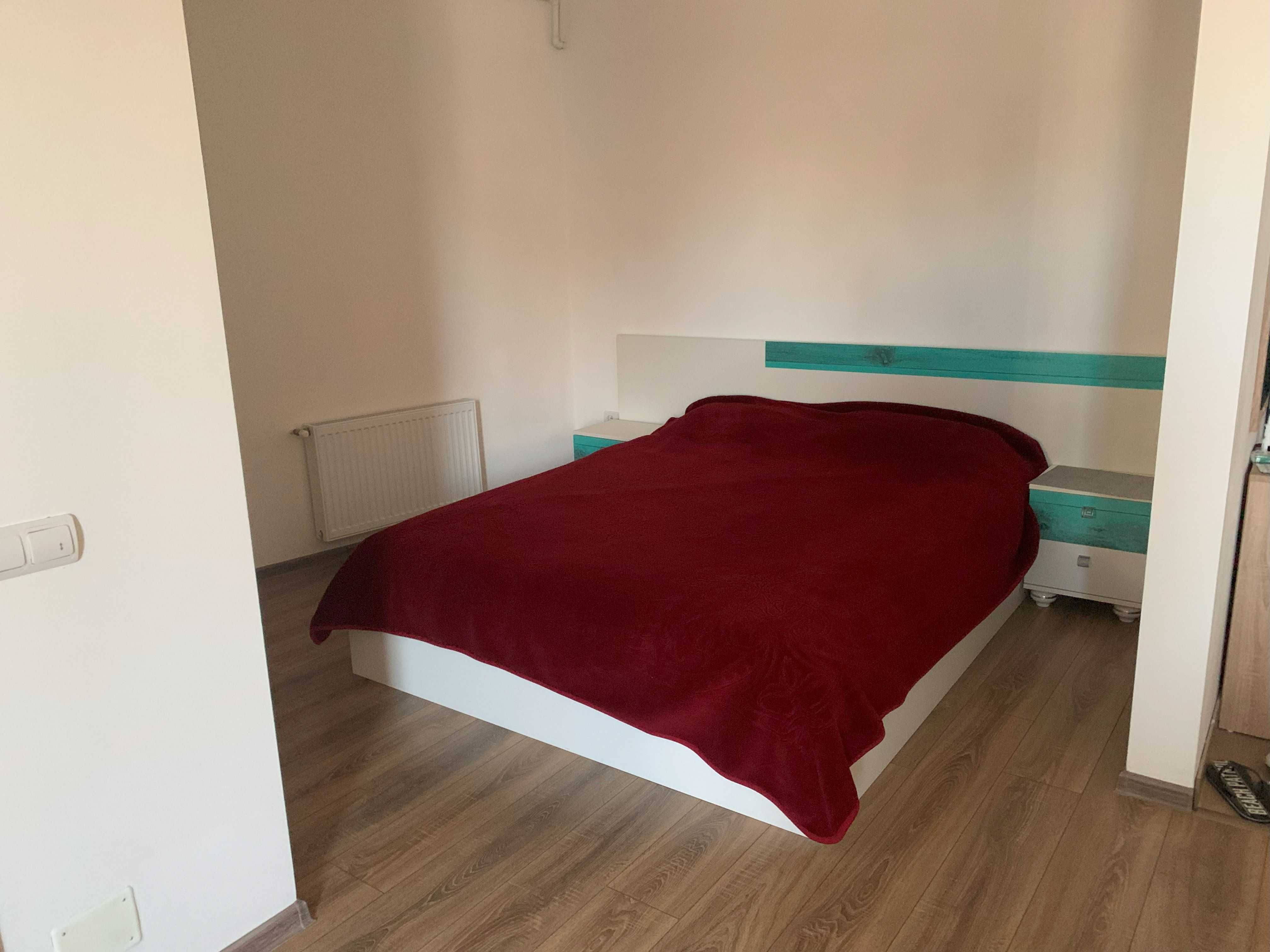 Proprietar inchiriez apartament,parcare,profi str Portelanului