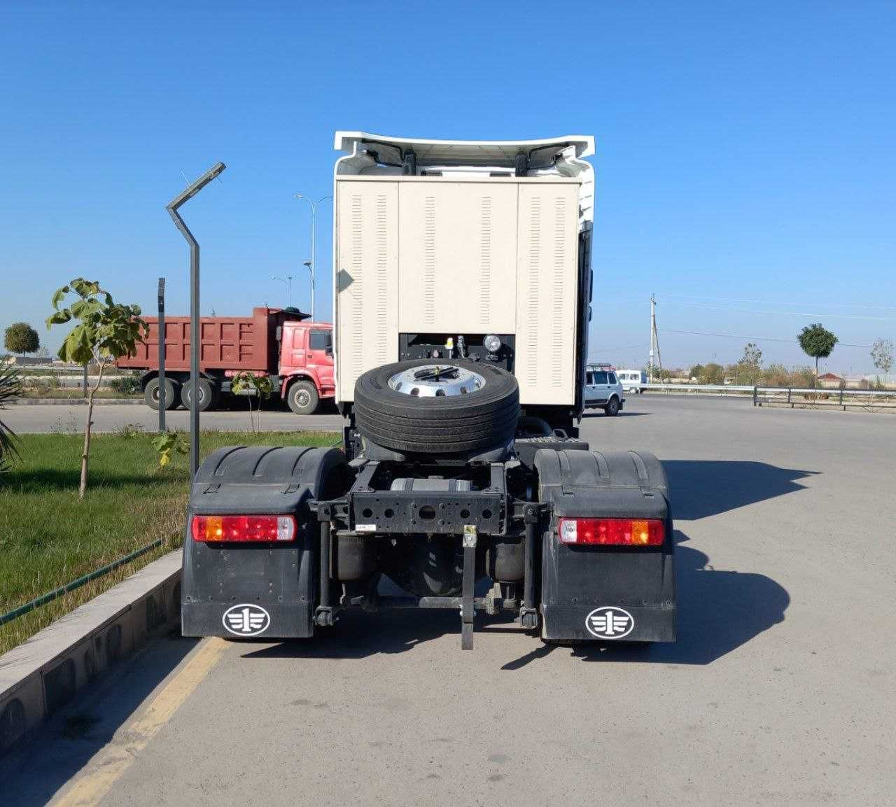 тягач FAW JH6 4x2 CNG (на метане) В Наличии!!!